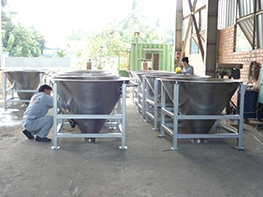 Chế tạo phễu rót để xuất khẩu sang Mỹ